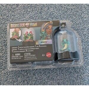 Monster High Pet Keychain Hissette Bell Jar Terrarium 1 Pet 6 Accessories